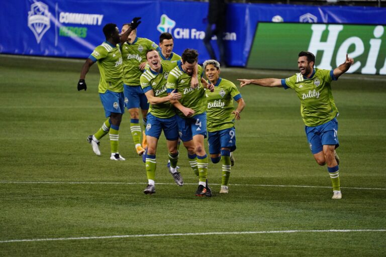 Watch the Seattle Sounders FC  on cellphone
